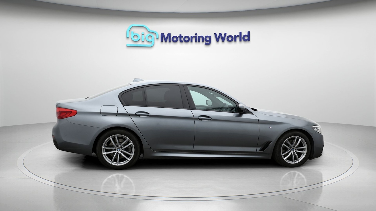 Used BMW 5 Series 2019 for sale - 77616960: Photo 8