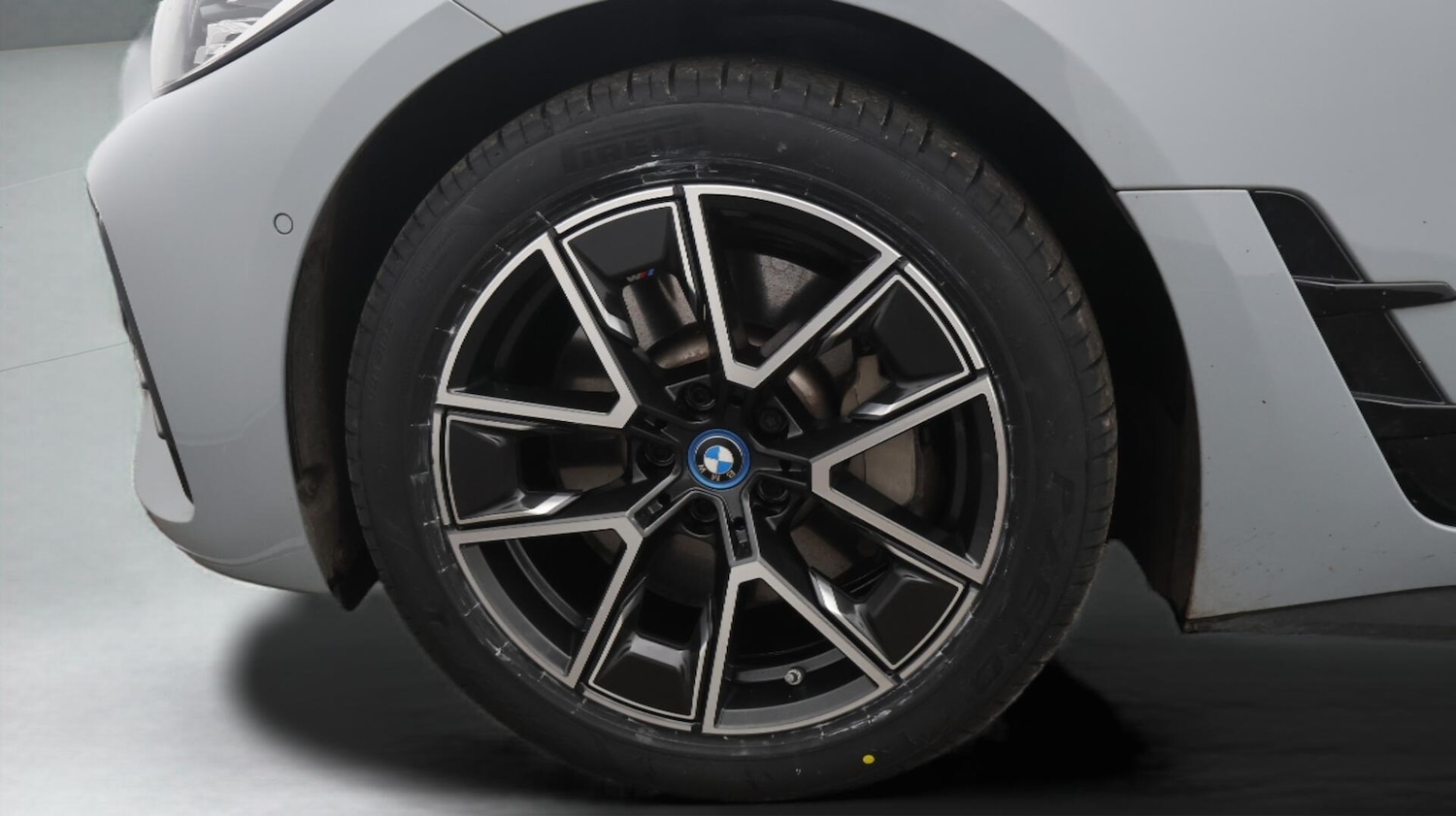 Used BMW i4 2022 for sale - 76348775: Photo 19