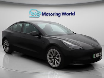 2022 (72) - Saloon 4dr Electric Auto RWD (241 bhp)