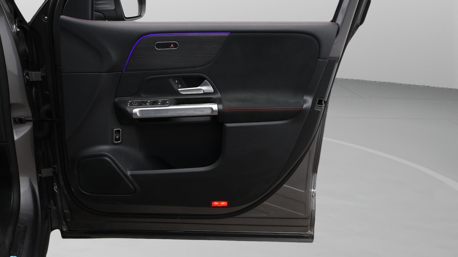 Used Mercedes-Benz EQB 2023 for sale - 76613039: Photo 16