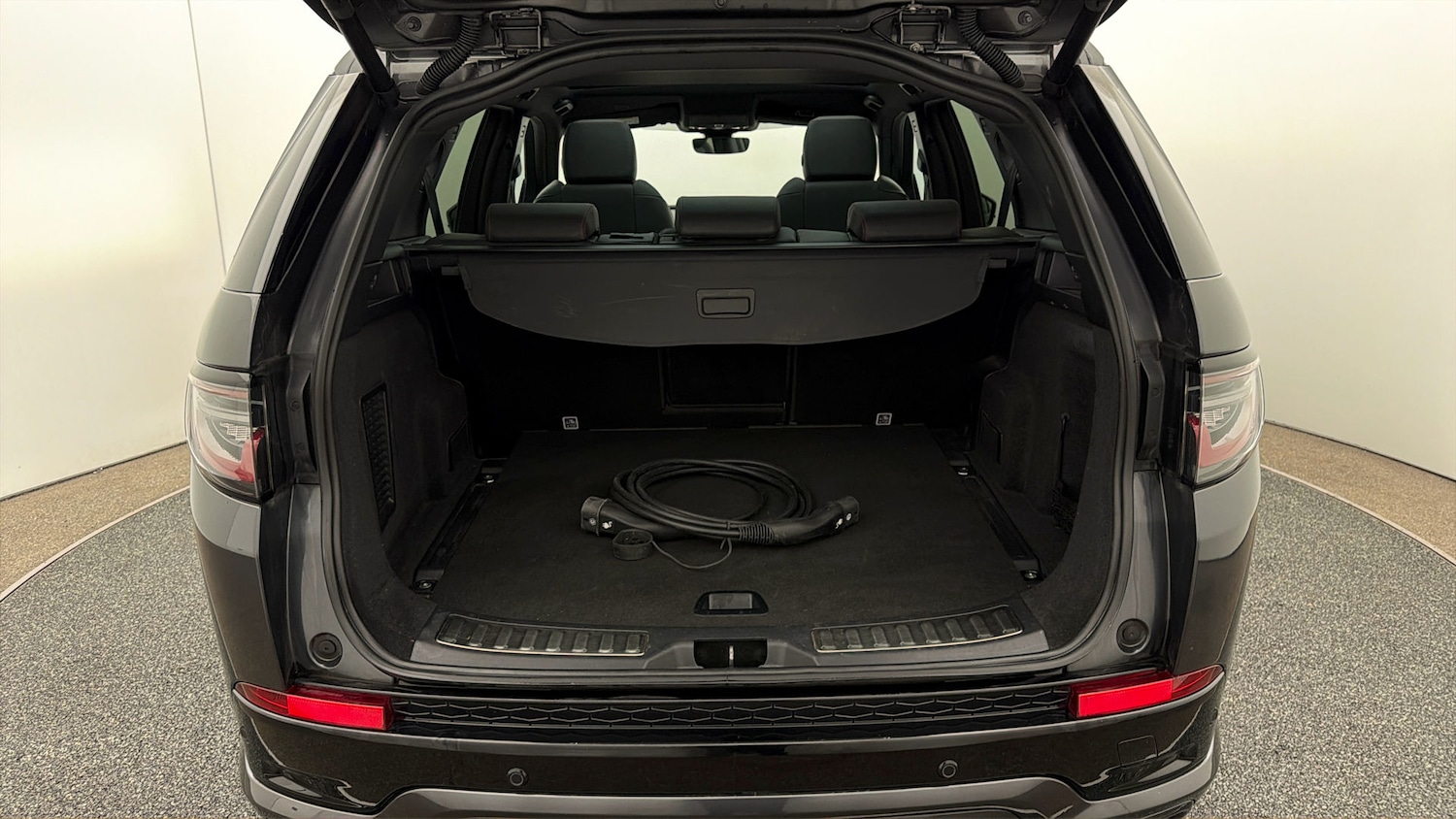 Used Land Rover Discovery Sport 2022 for sale - 78198255: Photo 16