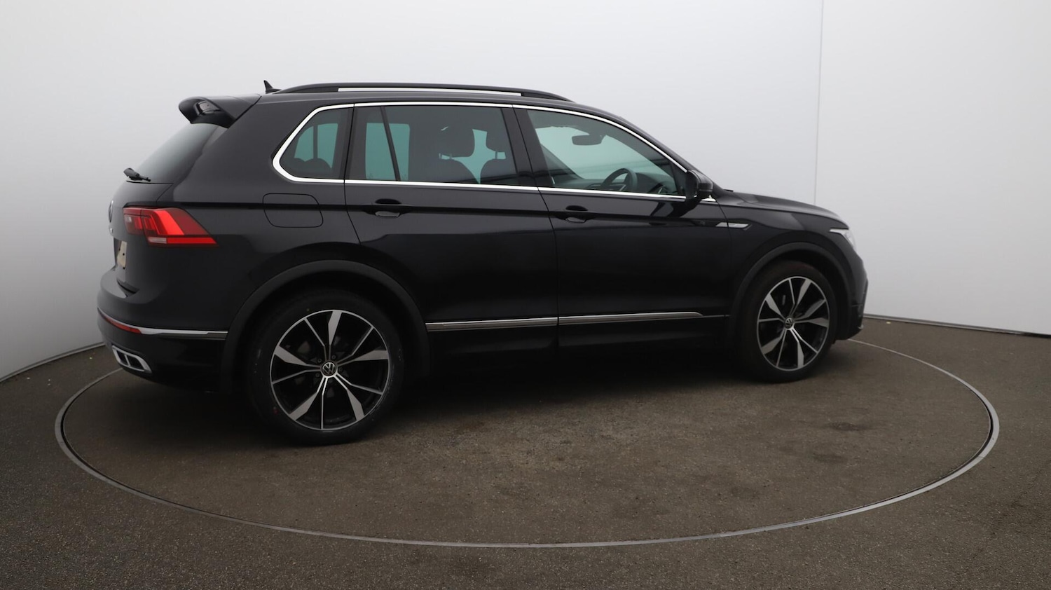 Used Volkswagen Tiguan 2023 for sale - 76108536: Photo 53