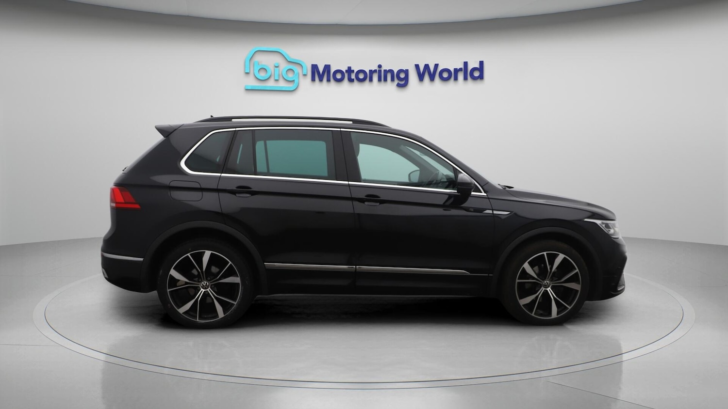 Used Volkswagen Tiguan 2023 for sale - 76108536: Photo 9