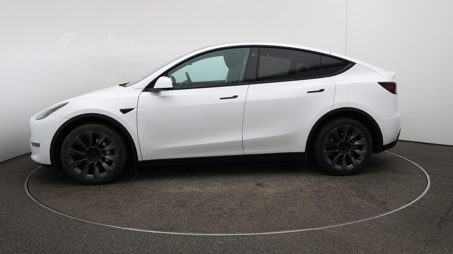 Used Tesla Model Y 2022 for sale - 76152380: Photo 66