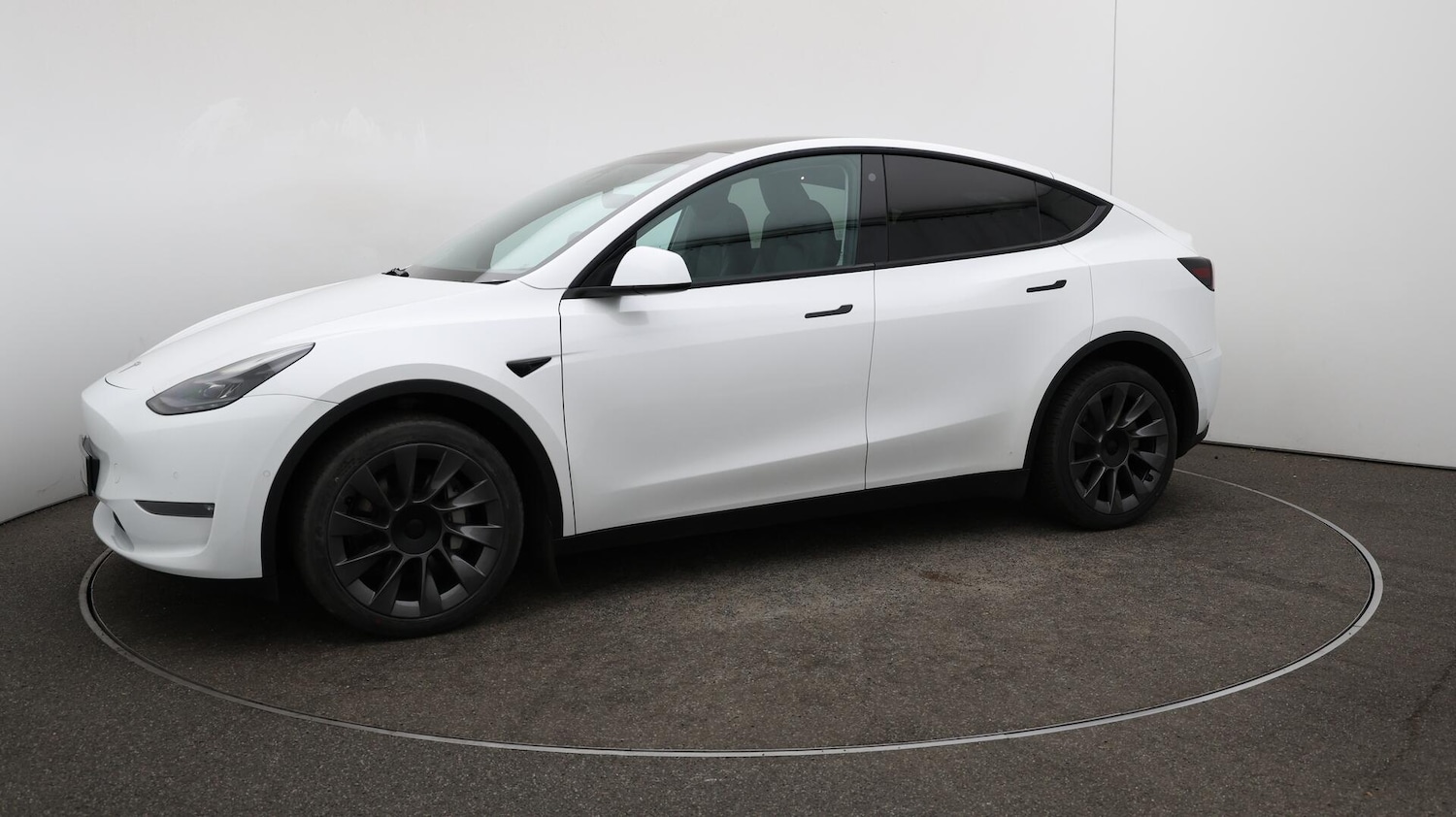 Used Tesla Model Y 2022 for sale - 76152380: Photo 68