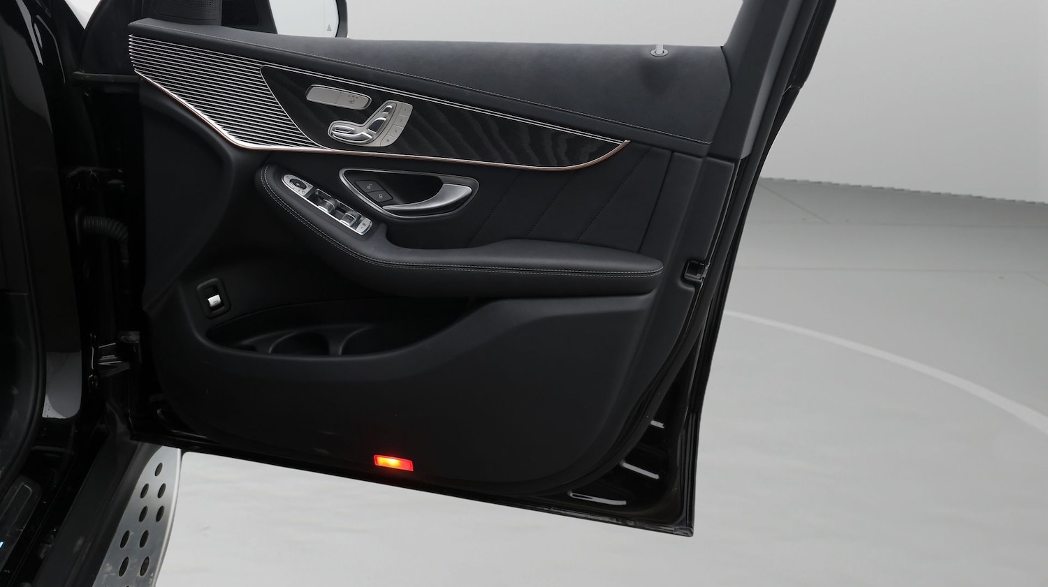 Used Mercedes-Benz EQC 2024 for sale - 77207259: Photo 15