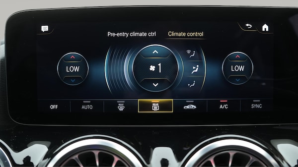 Used Mercedes-Benz EQA 2023 for sale - 74908656: Photo 13