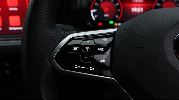 Used Volkswagen Golf 2021 for sale - 75588331: Photo 27