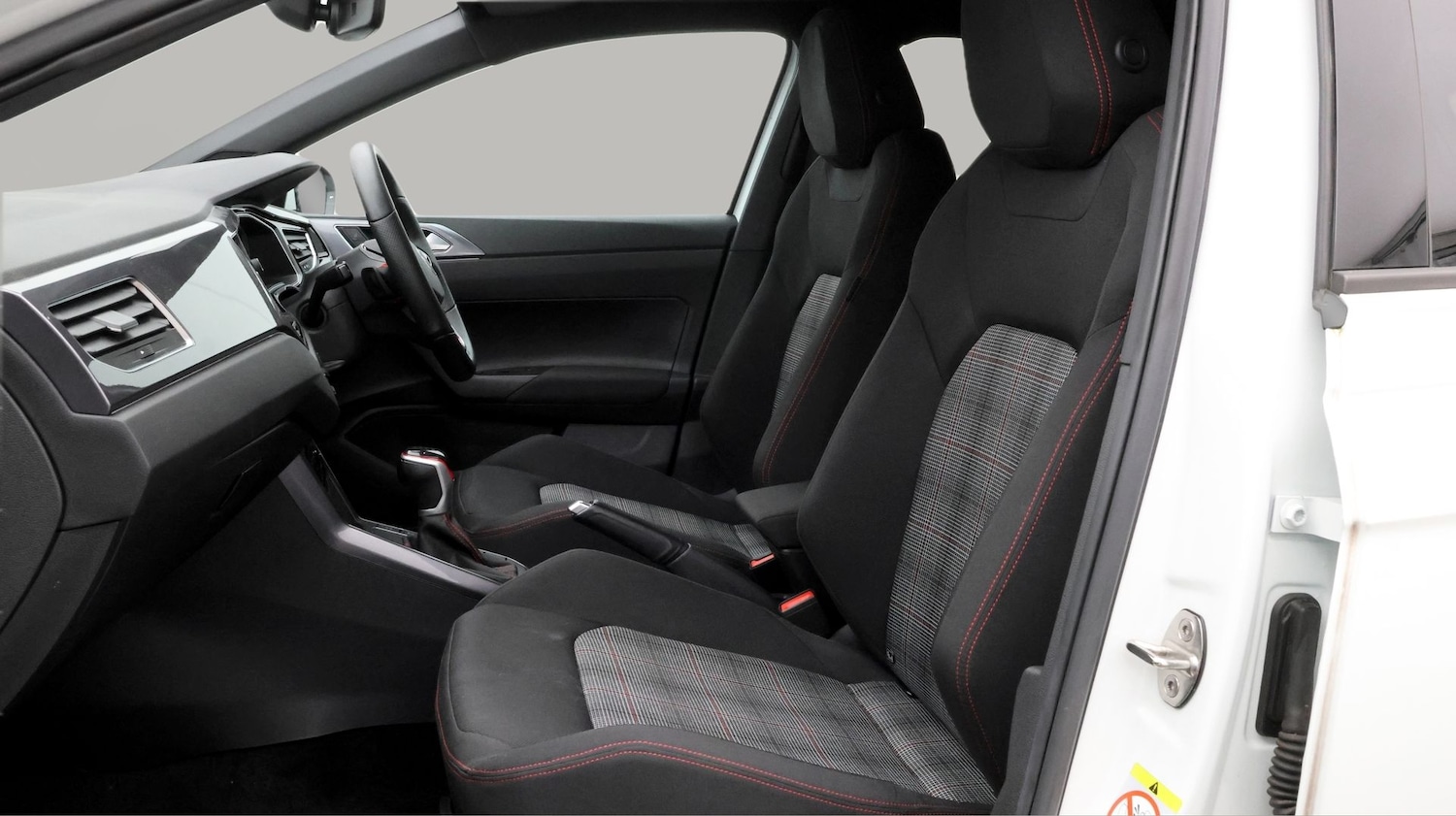 Used Volkswagen Polo 2023 for sale - 77749630: Photo 14