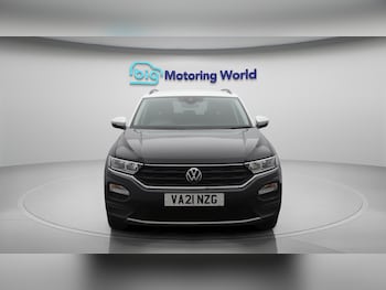 Used Volkswagen T-Roc 2021 for sale - 75532297: Photo
