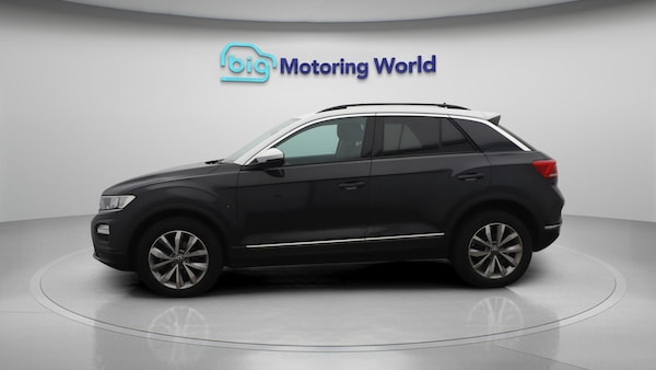 Used Volkswagen T-Roc 2021 for sale - 75532297: Photo 5