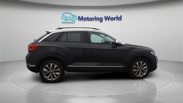 Used Volkswagen T-Roc 2021 for sale - 75532297: Photo 9