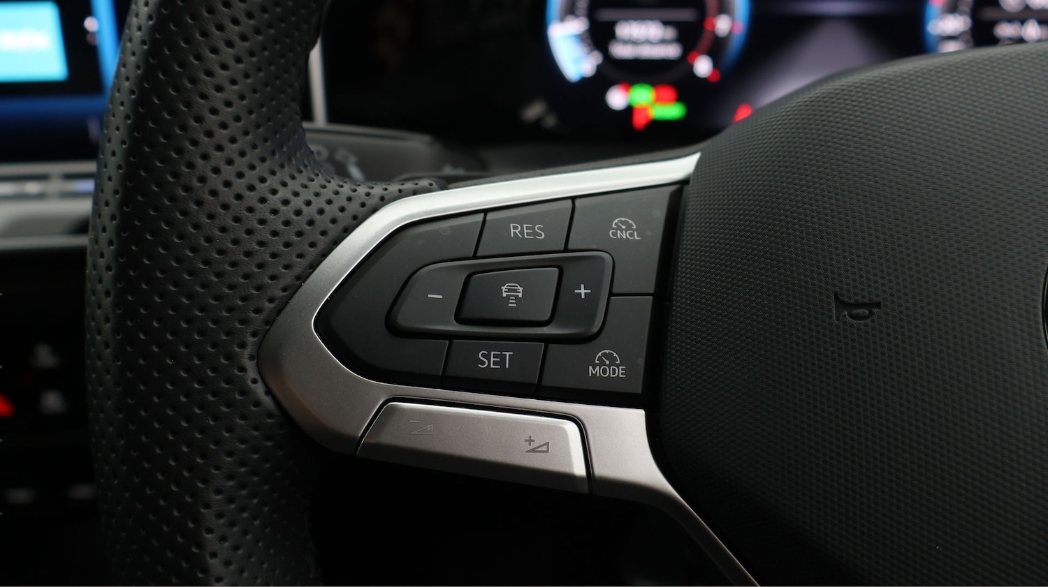 Used Volkswagen Golf 2024 for sale - 77603908: Photo 24