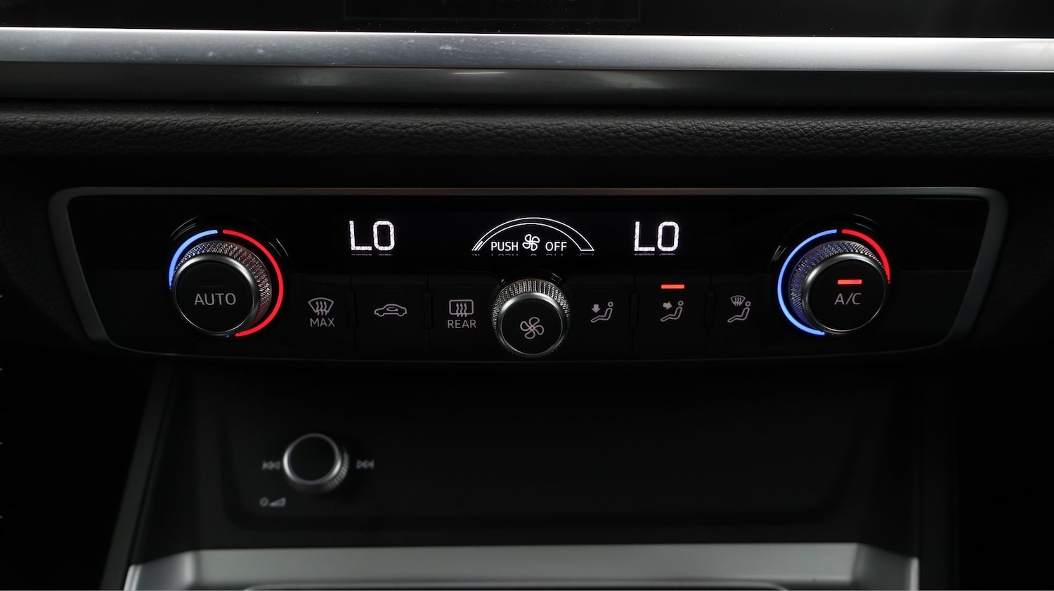 Used Audi Q3 2020 for sale - 77781505: Photo 12