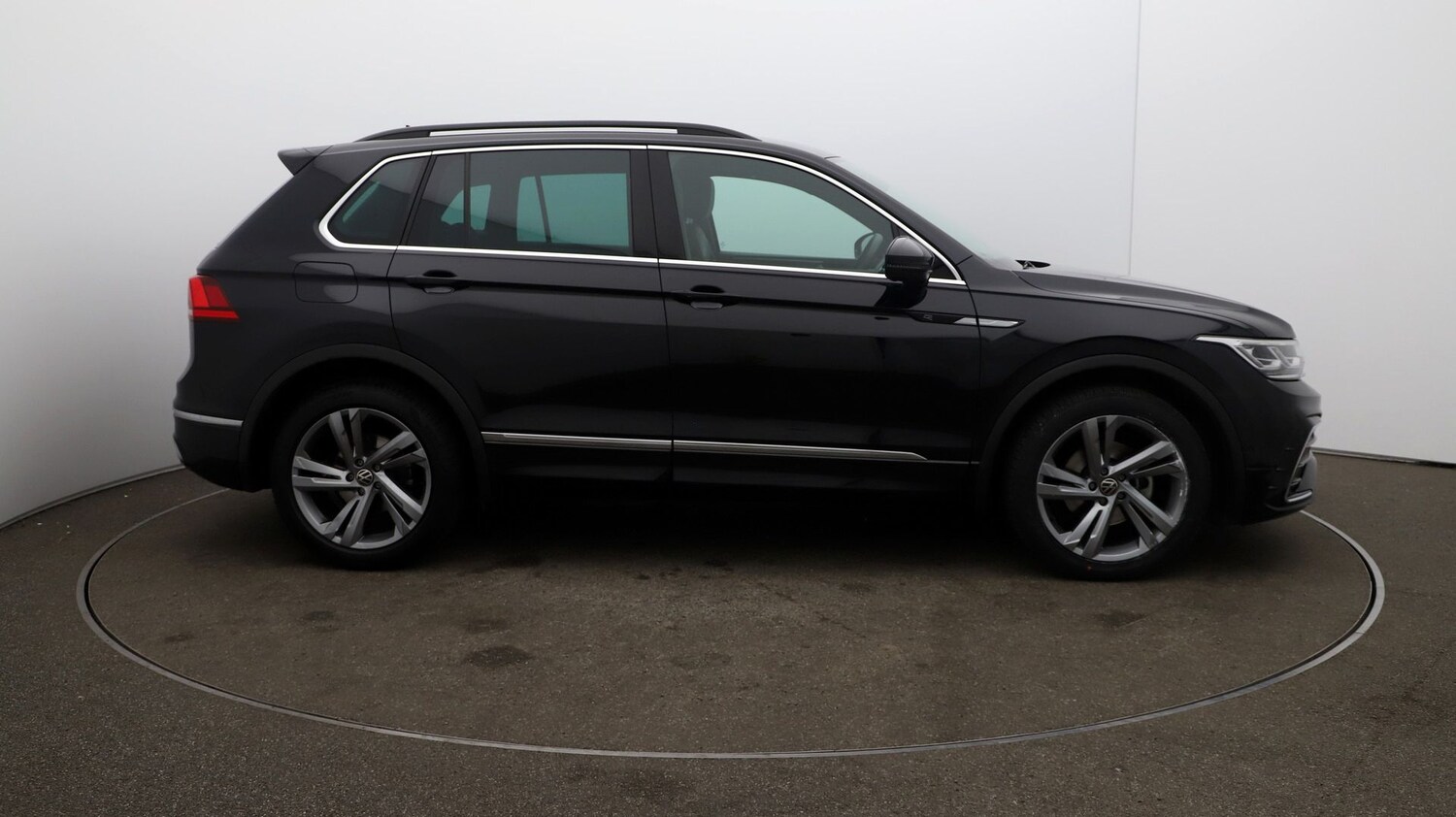 Used Volkswagen Tiguan for sale - 76811228: Photo 42