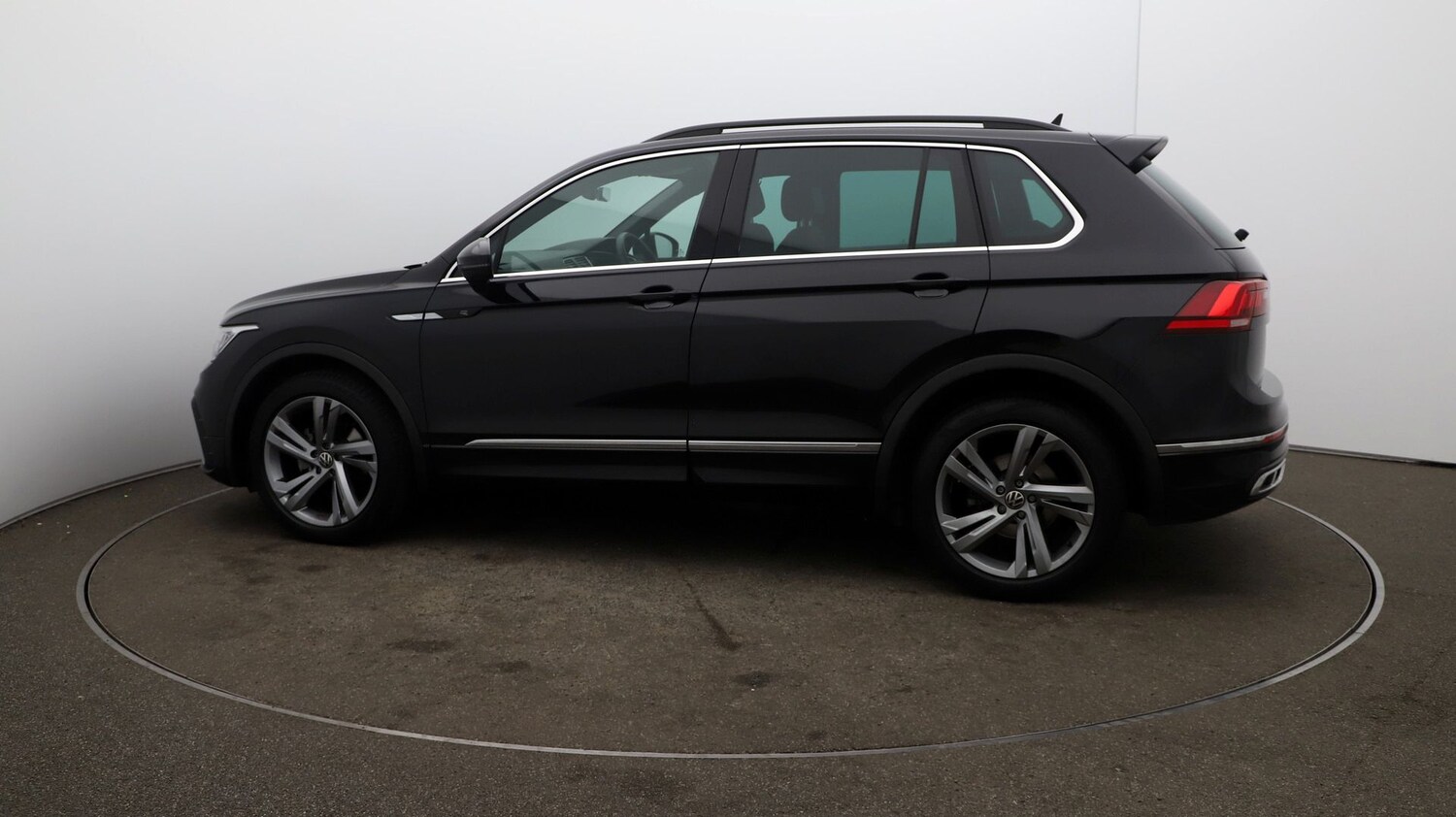 Used Volkswagen Tiguan for sale - 76811228: Photo 51