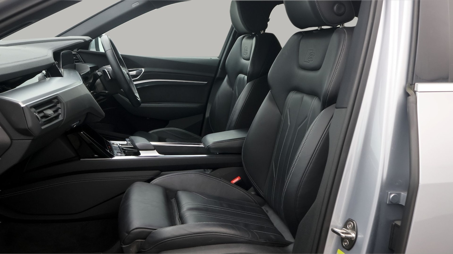 Used Audi e-tron 2023 for sale - 77379004: Photo 14