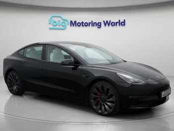 Tesla - Model 3