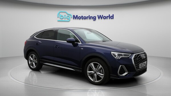 Used Audi Q3 2022 for sale - 76294896: Photo 2