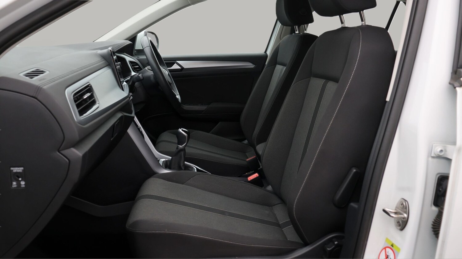 Used Volkswagen T-Roc for sale - 77749705: Photo 14