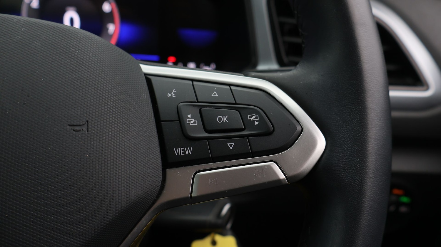 Used Volkswagen T-Roc for sale - 77749705: Photo 25