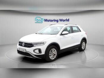 Used Volkswagen T-Roc 2023 for sale - 77749705: Photo