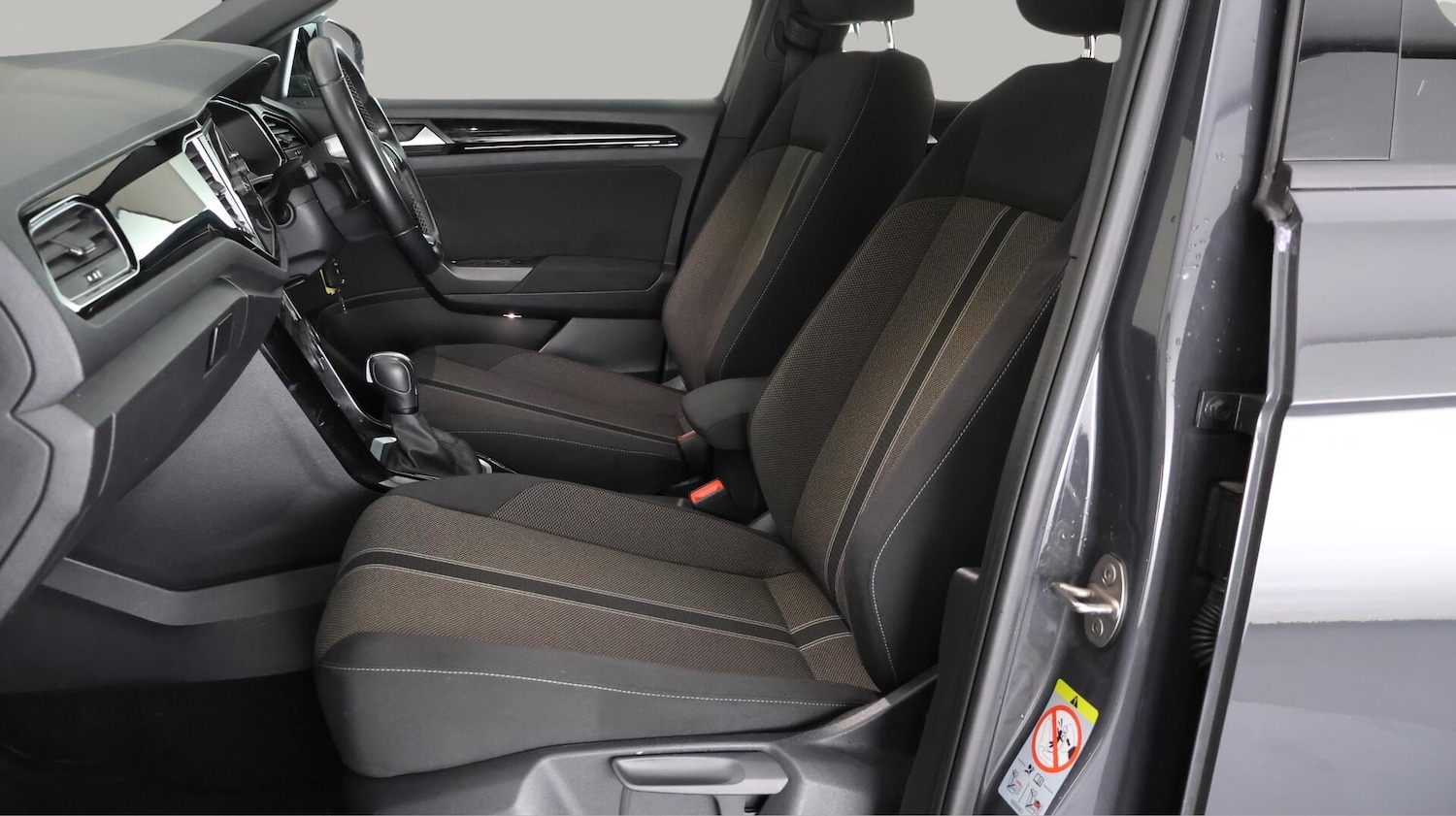 Used Volkswagen T-Roc 2021 for sale - 76423186: Photo 14