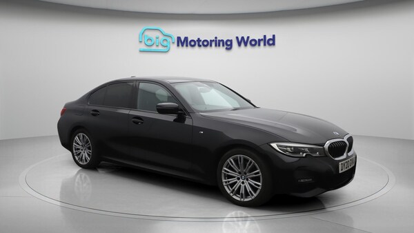 Used BMW 3 Series 2020 for sale - 76306840: Photo 2