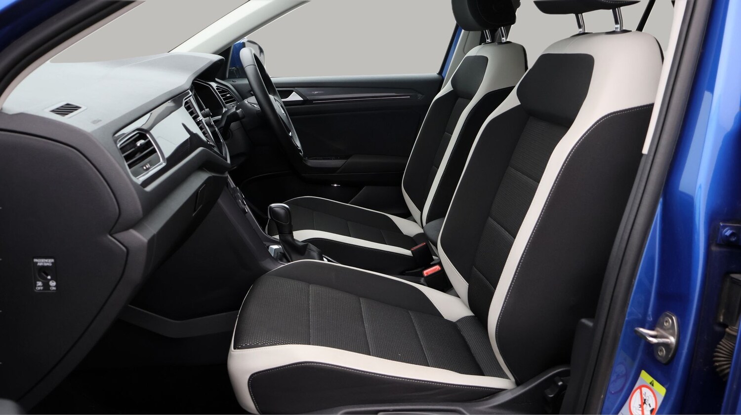 Used Volkswagen T-Roc 2021 for sale - 77541767: Photo 14