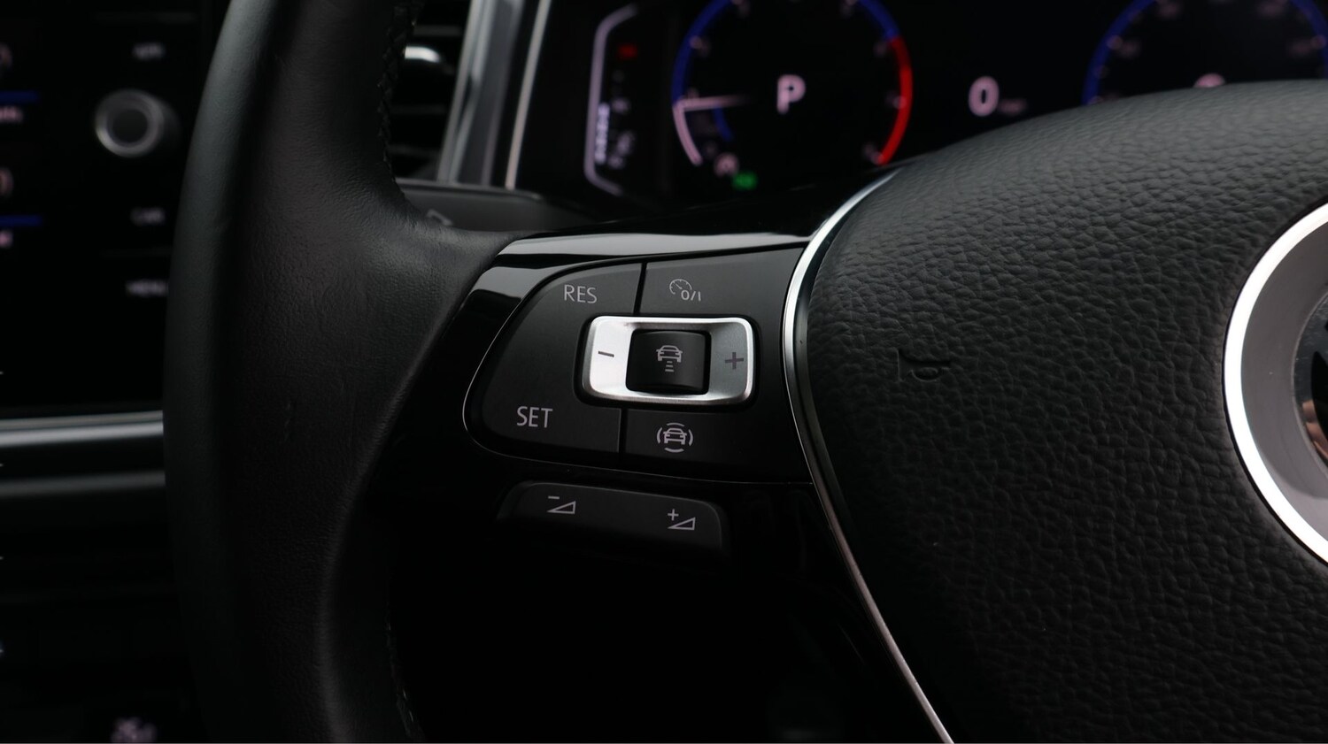 Used Volkswagen T-Roc 2021 for sale - 77541767: Photo 25