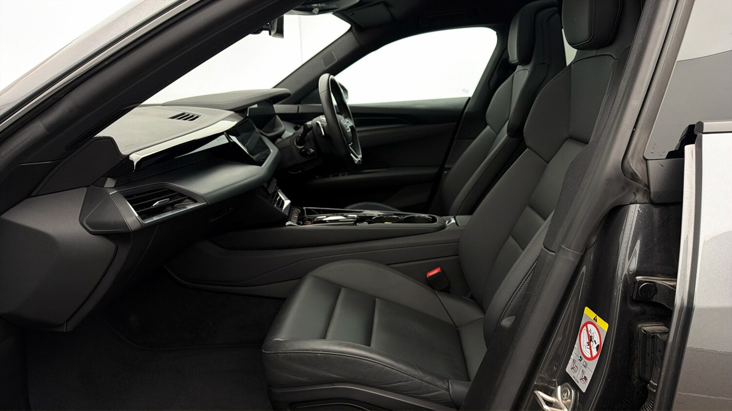 Used Audi e-tron GT 2022 for sale - 77932852: Photo 13