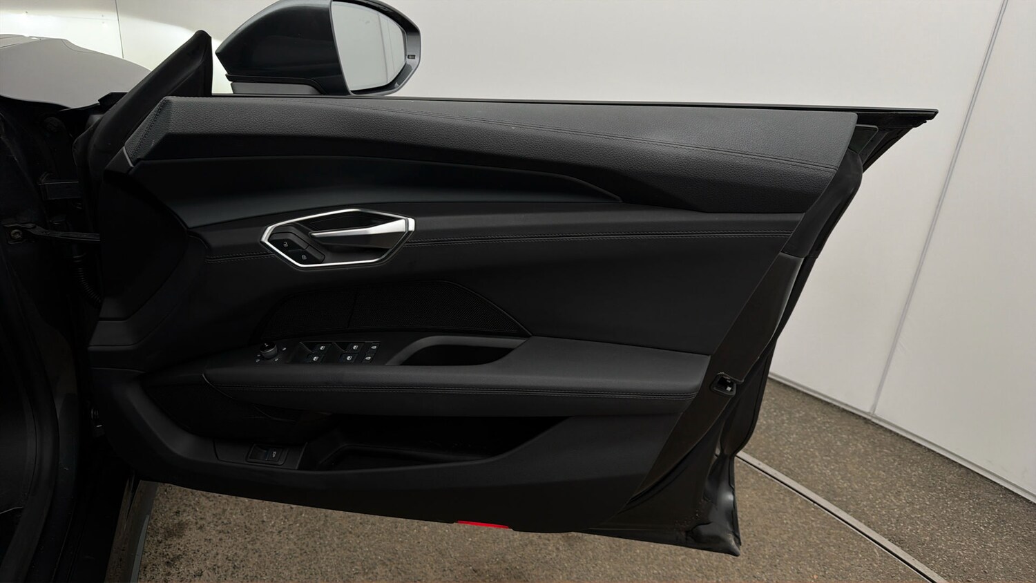 Used Audi e-tron GT 2022 for sale - 77932852: Photo 14