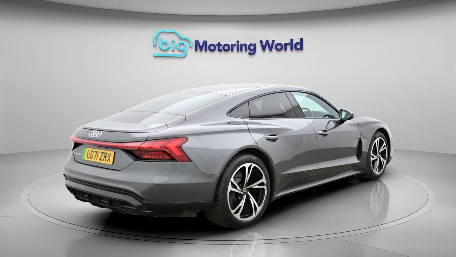 Used Audi e-tron GT 2022 for sale - 77932852: Photo 7