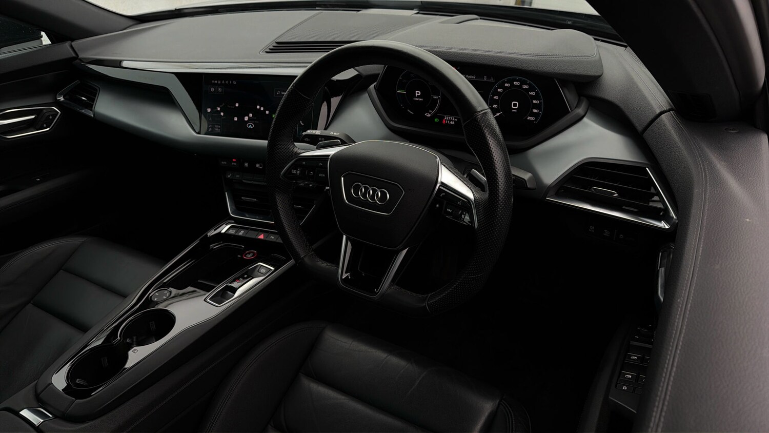 Used Audi e-tron GT 2022 for sale - 77932852: Photo 9