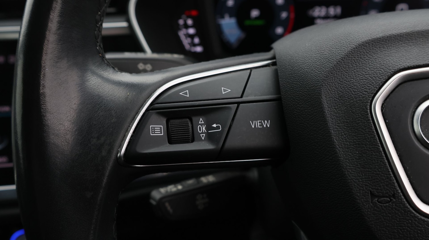 Used Audi Q3 for sale - 77182009: Photo 24