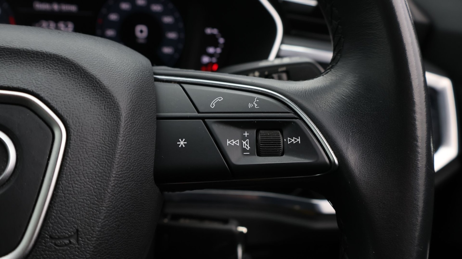 Used Audi Q3 for sale - 77182009: Photo 25