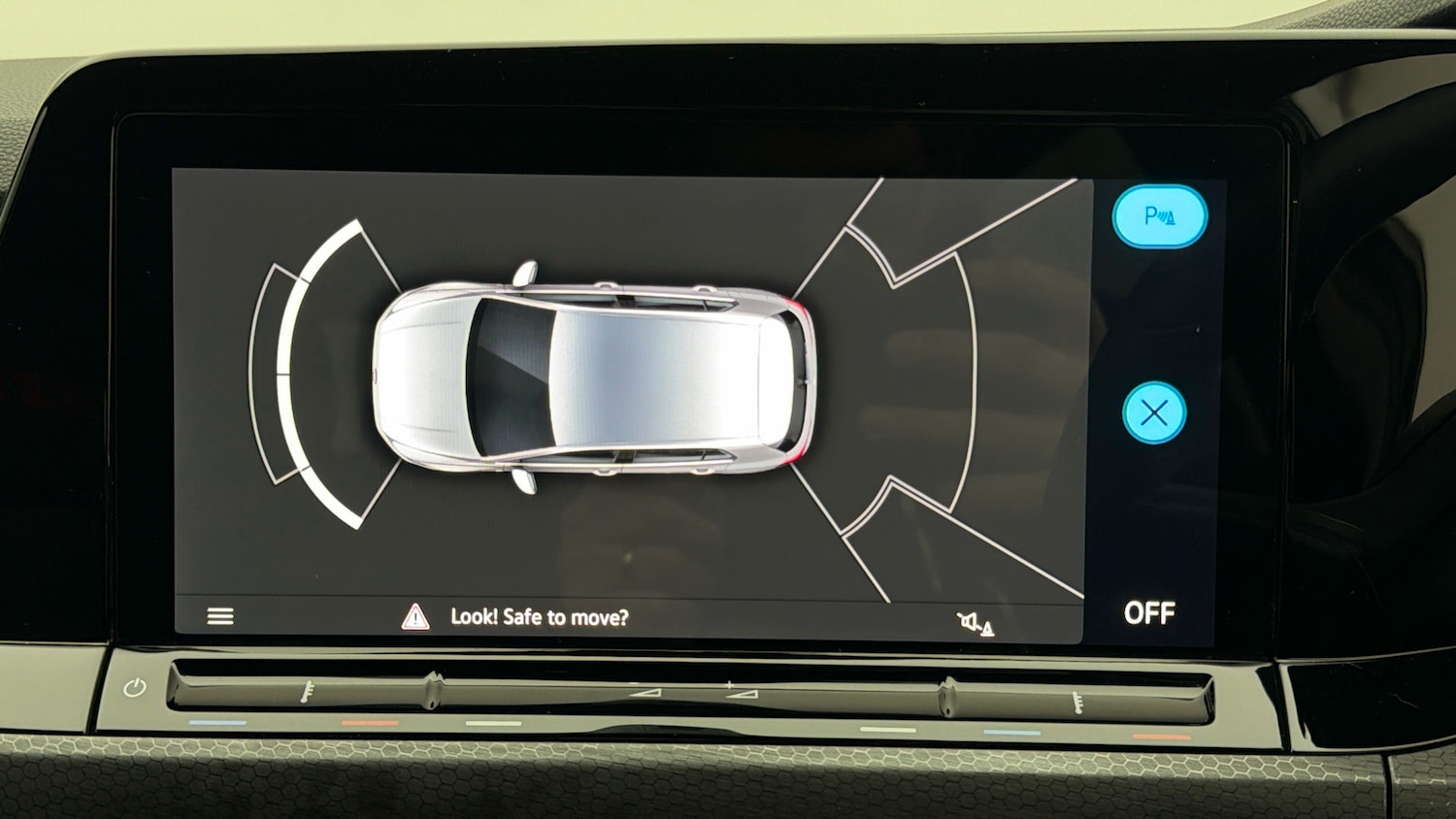 Used Volkswagen Golf 2023 for sale - 77743080: Photo 25