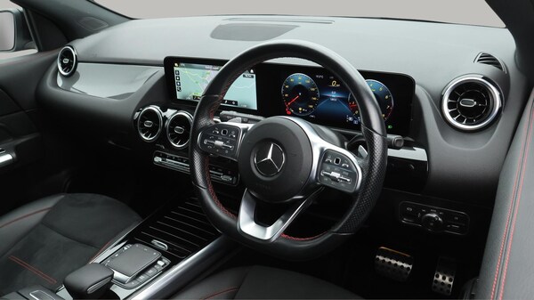 Used Mercedes-Benz GLA 2022 for sale - 76188515: Photo 10