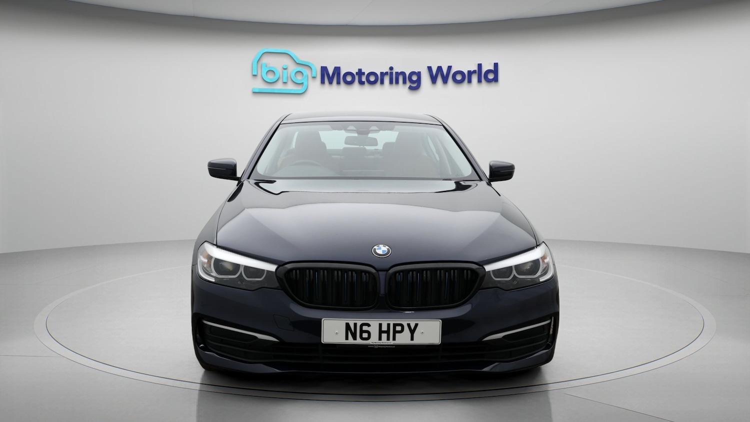 Used BMW 5 Series 2018 for sale - 77649794: Photo 2