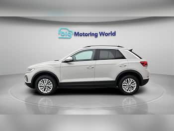 Used Volkswagen T-Roc 2023 for sale - 79552243: Photo