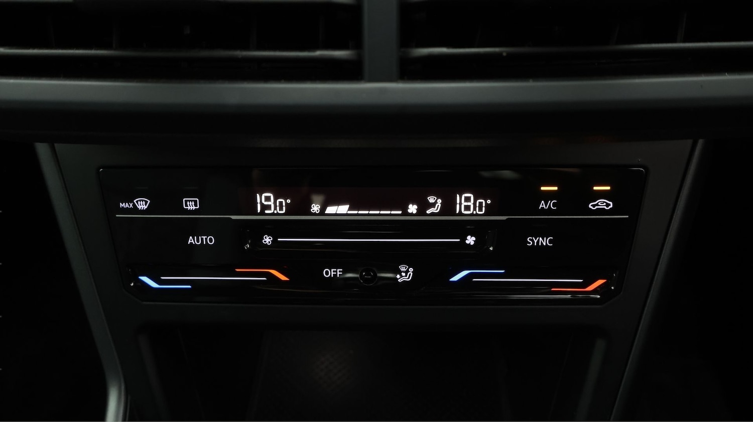 Used Volkswagen Polo 2022 for sale - 77650127: Photo 12