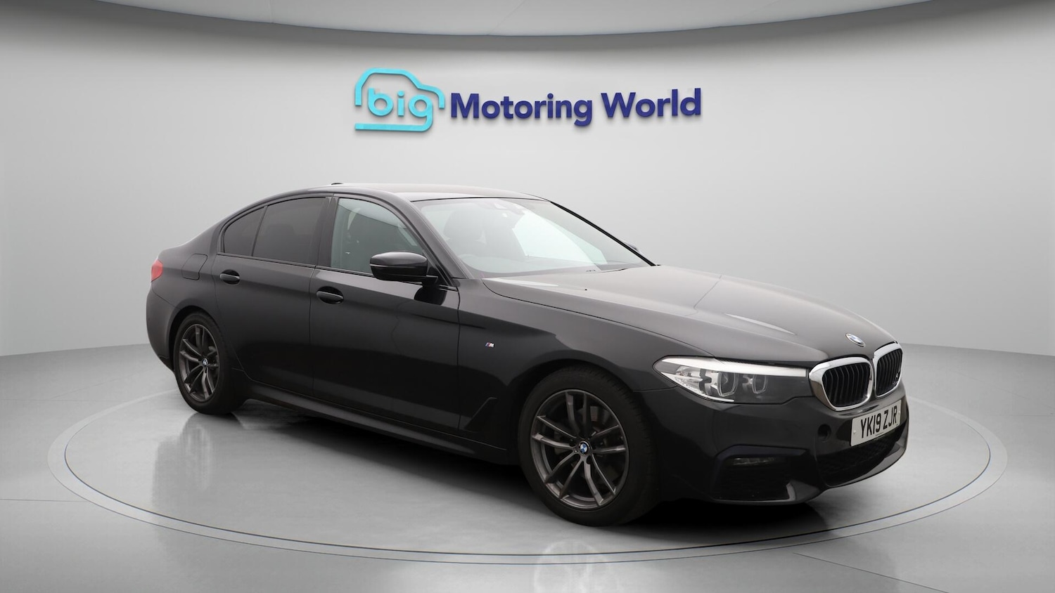 Used BMW 5 Series 2019 for sale - 76485106: Photo 2