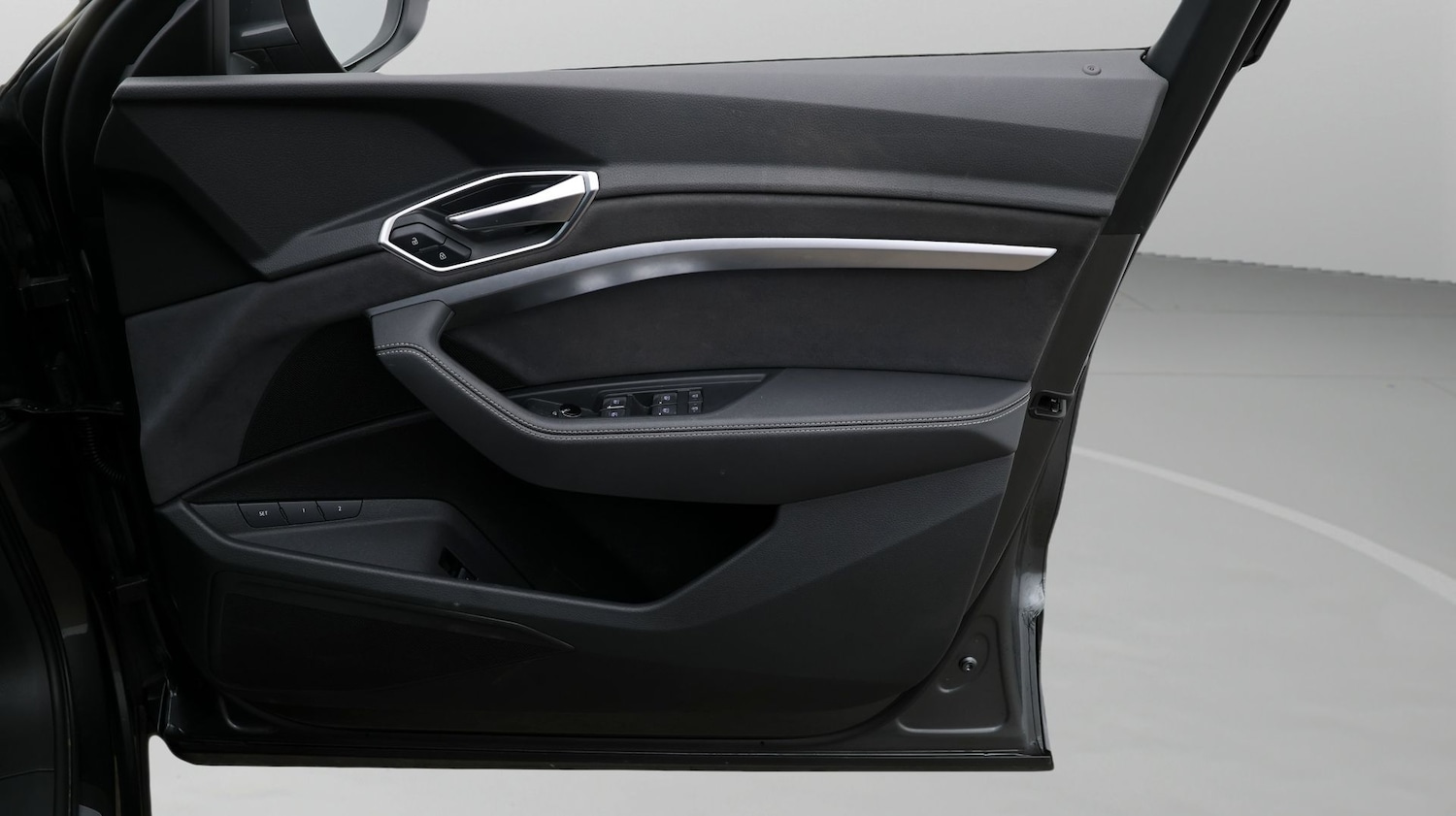 Used Audi e-tron 2023 for sale - 77516619: Photo 15