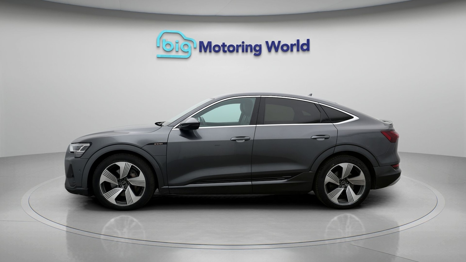 Used Audi e-tron 2023 for sale - 77516619: Photo 4