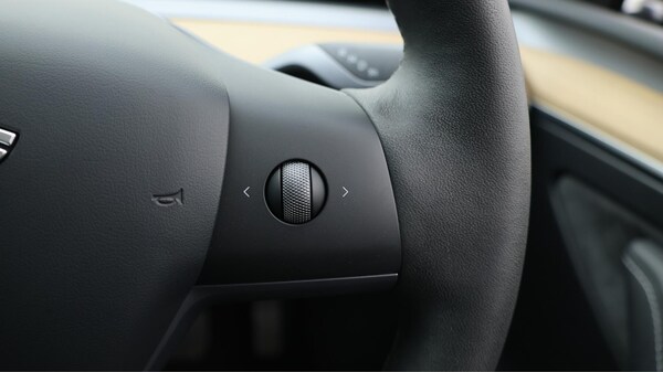Used Tesla Model Y 2022 for sale - 76122796: Photo 25