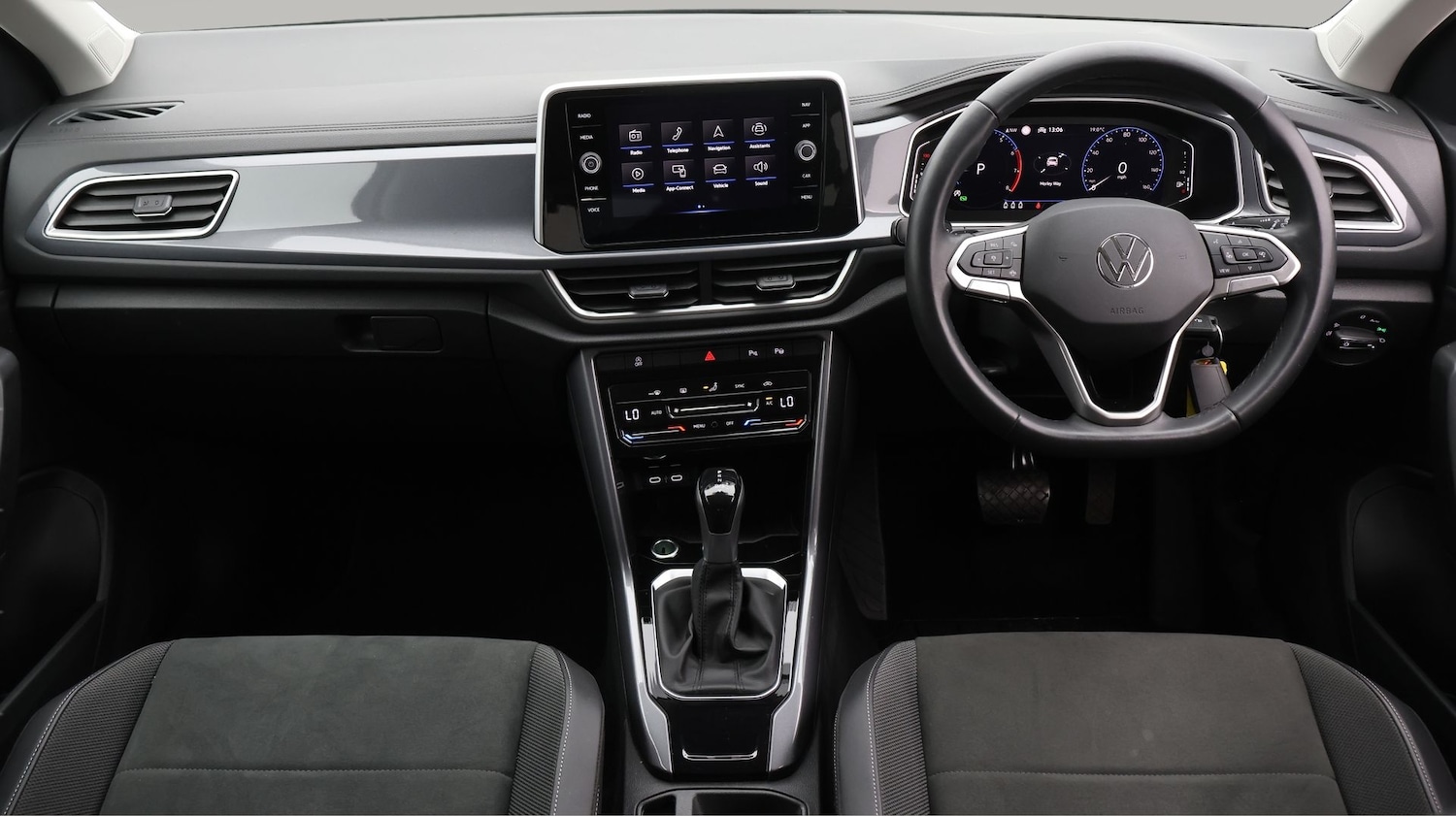 Used Volkswagen T-Roc 2023 for sale - 77687474: Photo 13