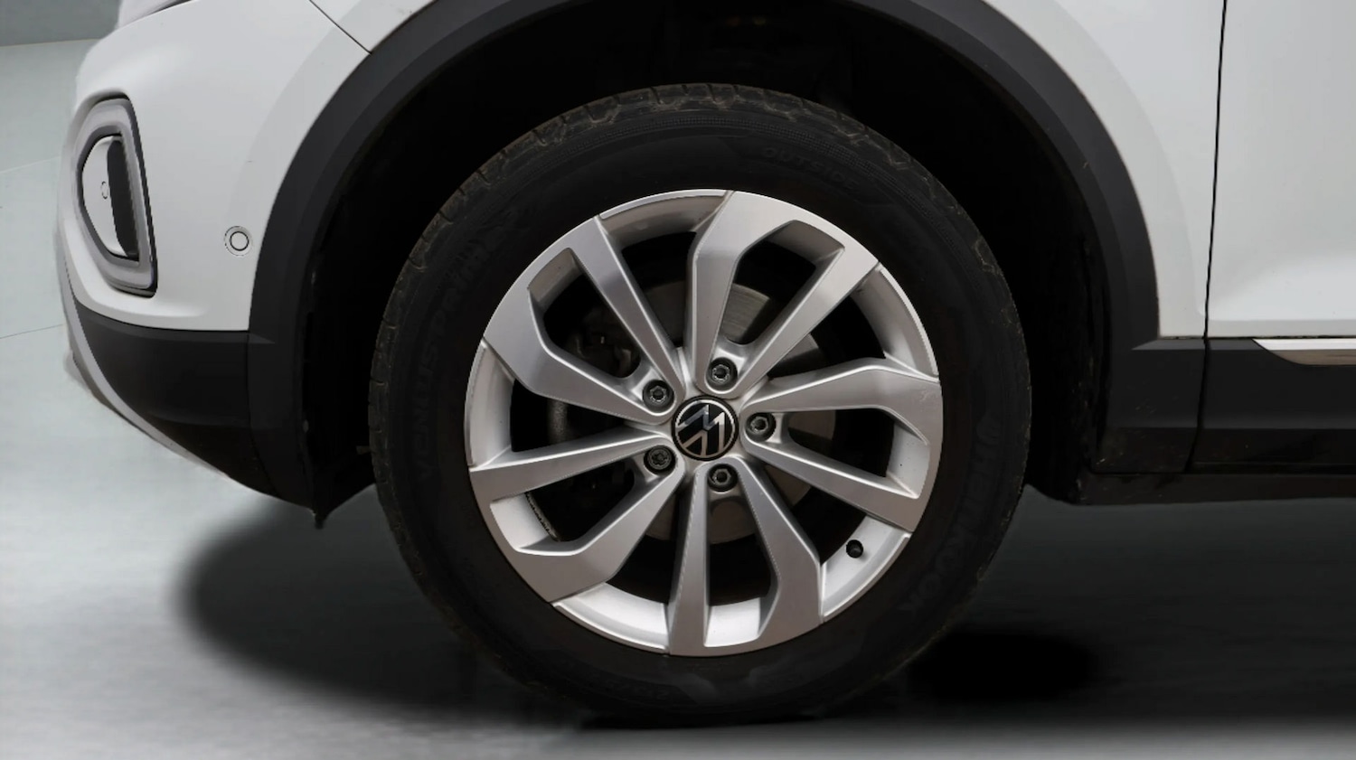 Used Volkswagen T-Roc 2023 for sale - 77687474: Photo 18