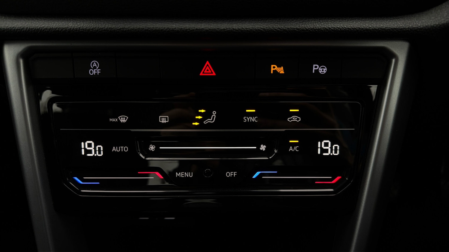 Used Volkswagen T-Roc for sale - 78092789: Photo 11