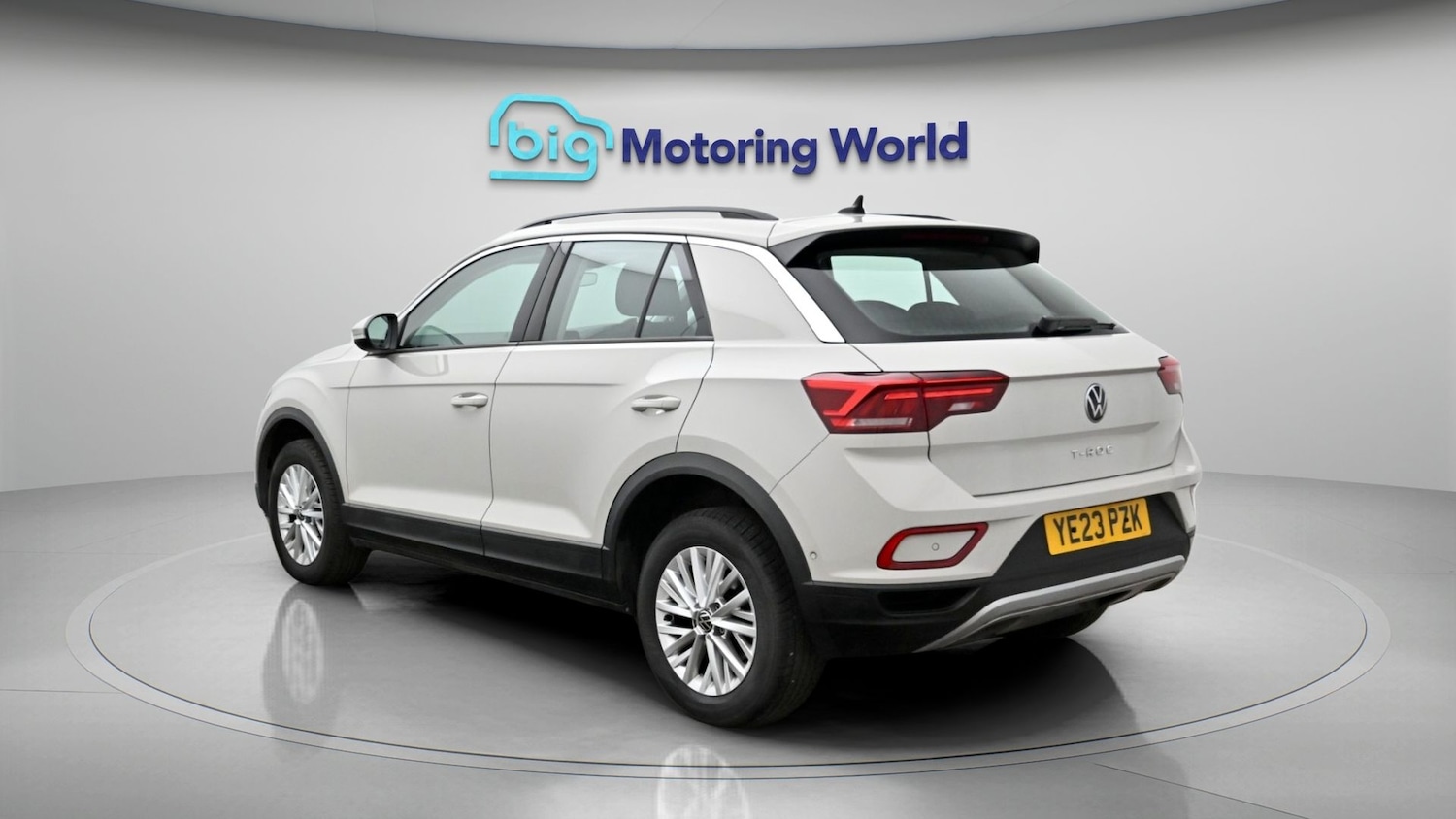 Used Volkswagen T-Roc for sale - 78092789: Photo 5