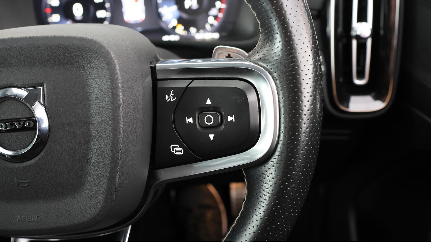 Used Volvo XC40 2020 for sale - 76521987: Photo 27